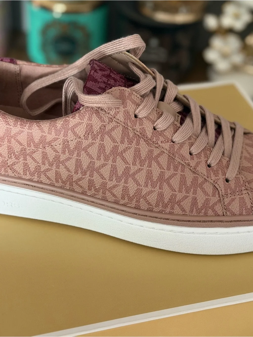 Michael Kors Dusty Rose Logo-Print Low Top Sneakers